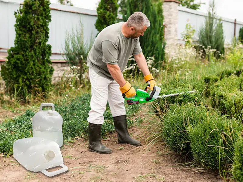 Semi Collapsible Jerry Can for Agricultural Uses