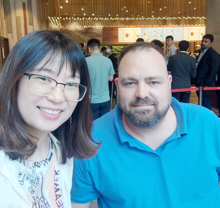 Lisa yang with Liqpack customer