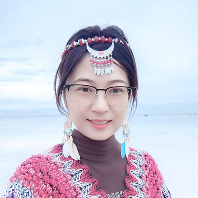 LIQPACK sales manager Lisa Yang