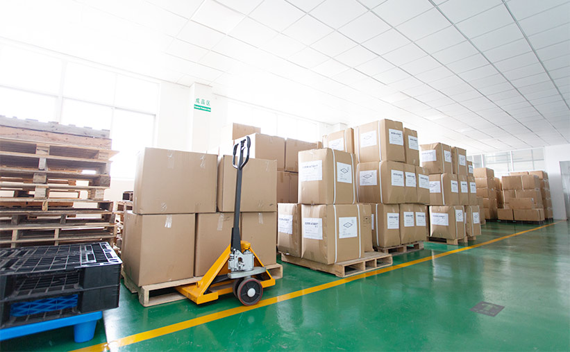 Liquid cubitainer order shipment coordination