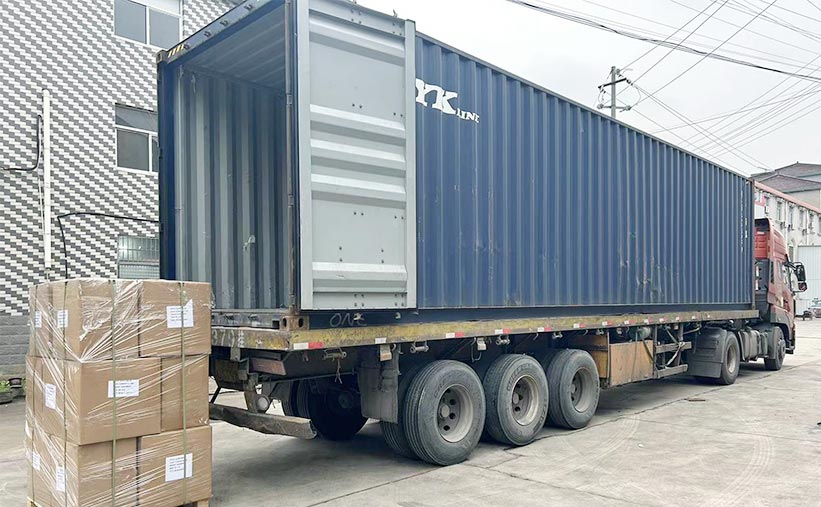 Export container loading for collapsible water containers