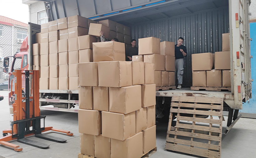 Container shipment for bag in box
