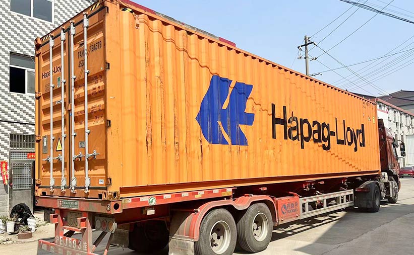 Export container loading for cubitainers