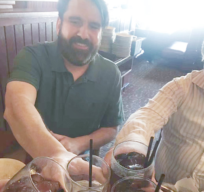 Top Sale Ms. Lucy Lee with Customers