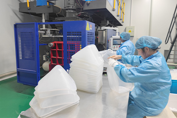 Cubitainer production line
