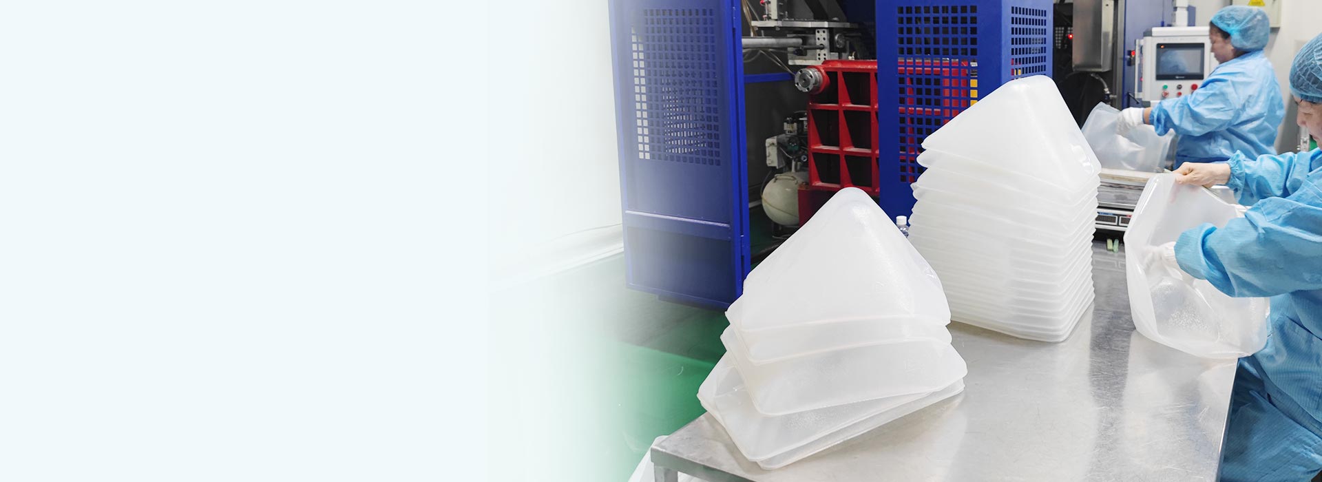 Flexible liquid container solutions including cubitainer, collapsible water containers, and semi-collapsible jerry cans