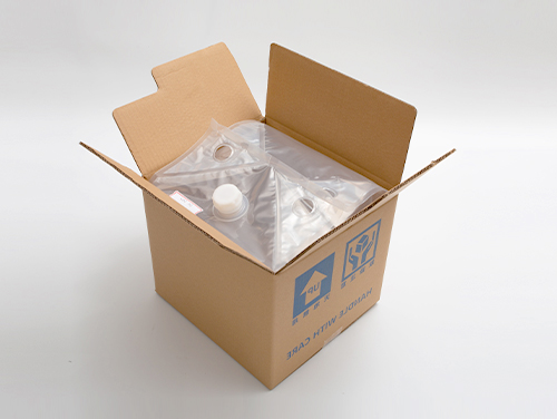 Cheertainer bag in box packaging system with outer carton for industrial liquid transportation