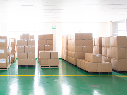 Stackable bag in box liquid packaging cartons for warehouse pallet storage